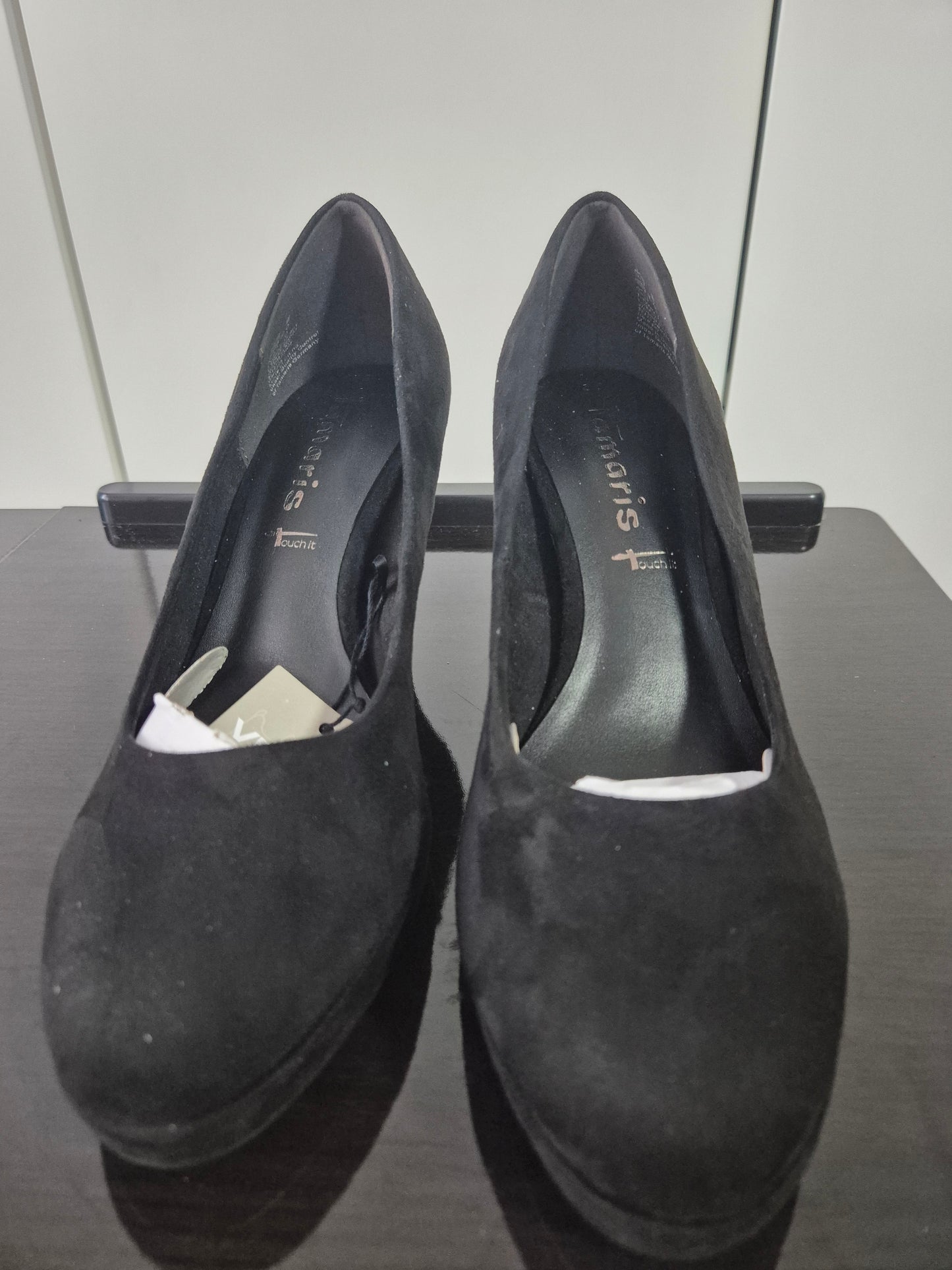 Tamaris Pumps mit bezogenem Trichterabsatz schwarz Gr. 39