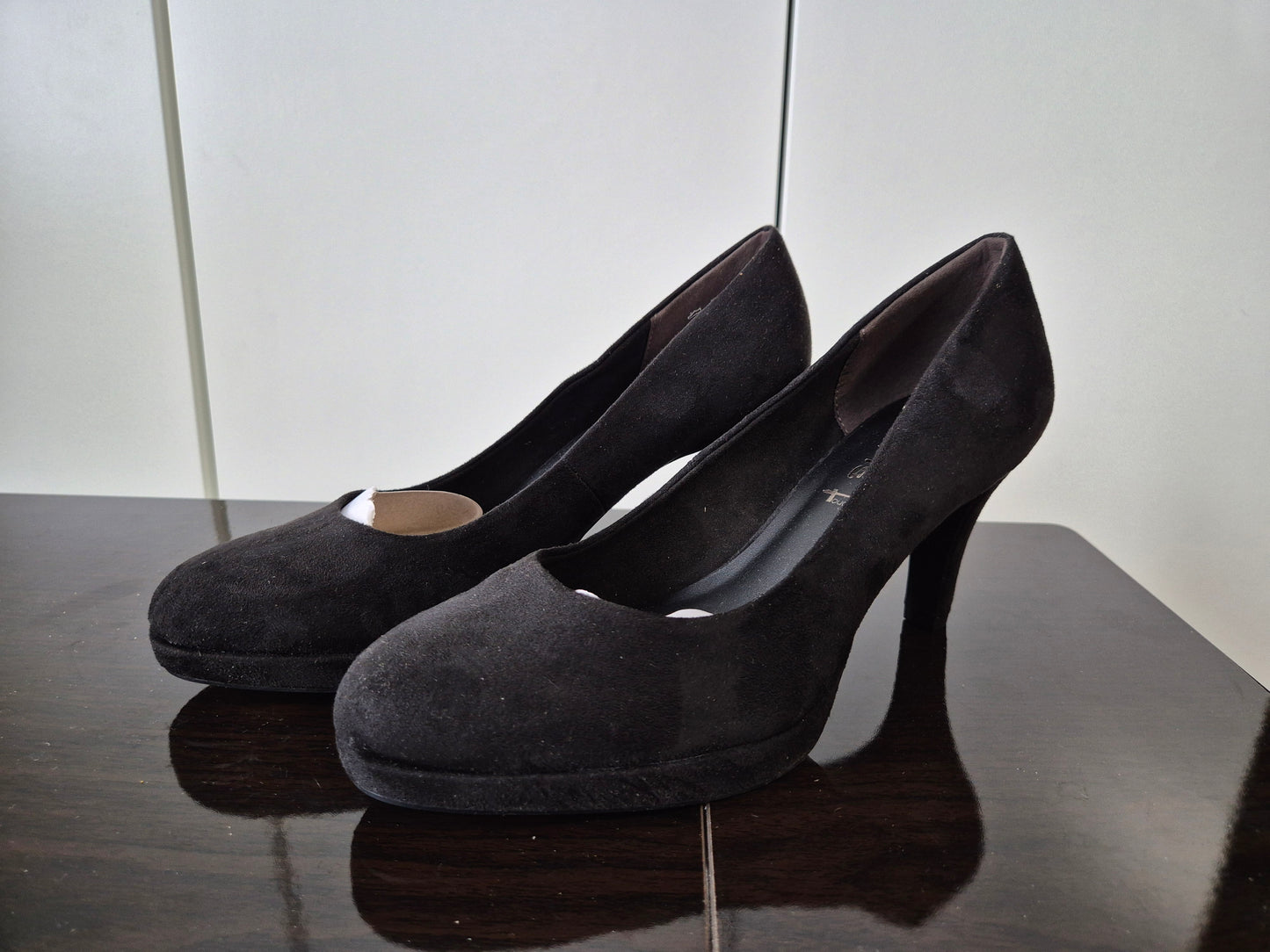 Tamaris Pumps mit bezogenem Trichterabsatz schwarz Gr. 41