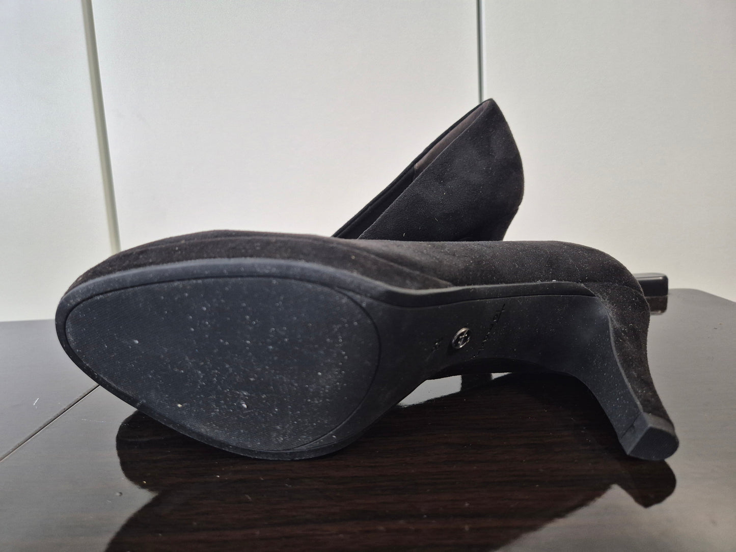 Tamaris Pumps mit bezogenem Trichterabsatz schwarz Gr. 38