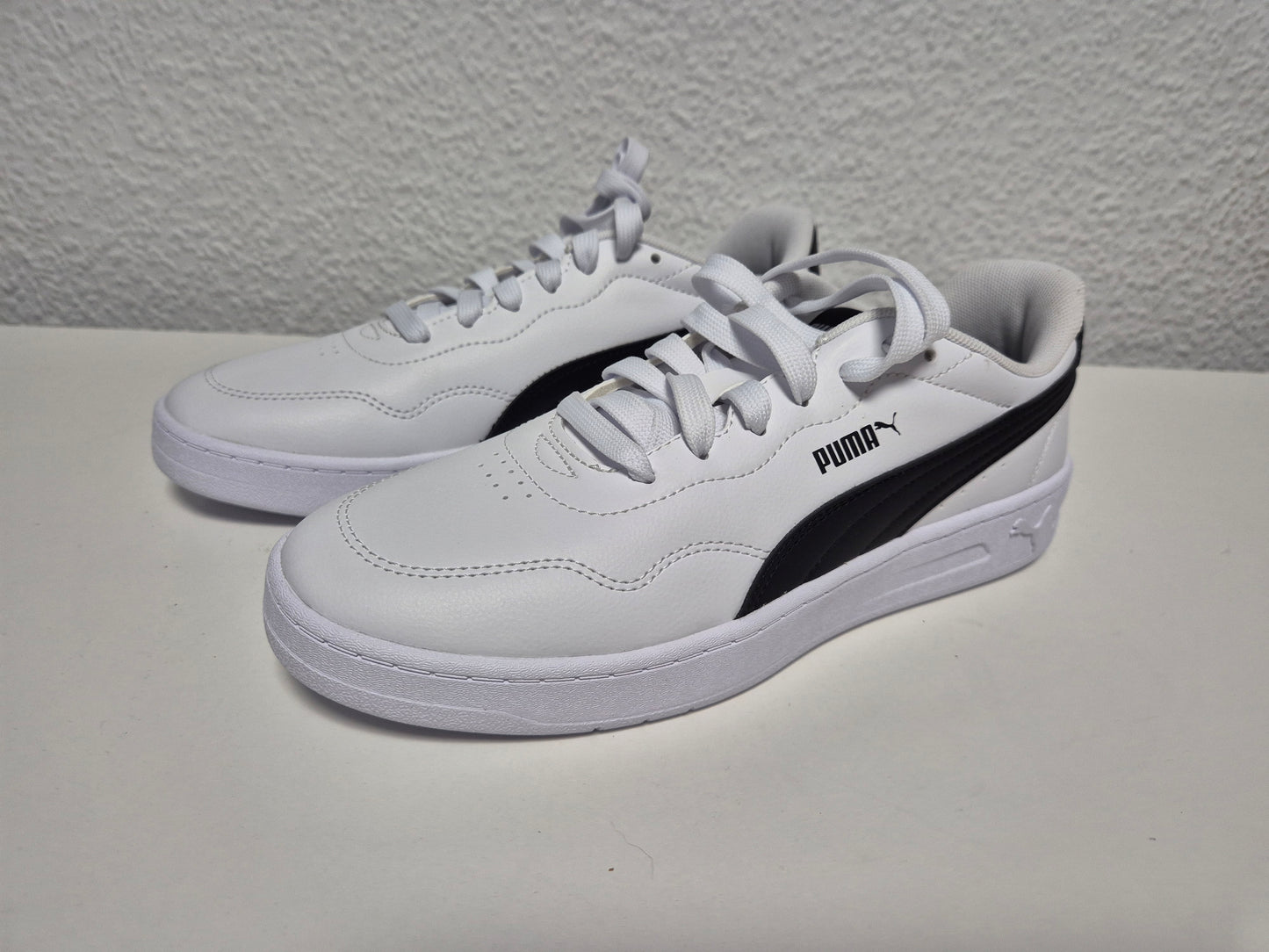 PUMA COURT LALLY Sneaker, weiß-schwarz, Gr. 42