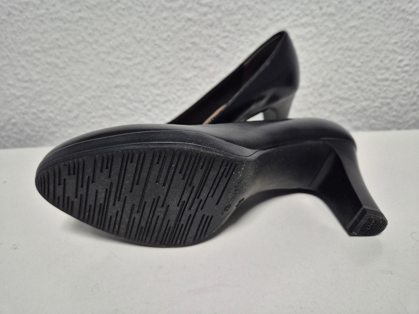 TAMARIS Pumps mit Trichterabsatz, schwarz, Gr. 38