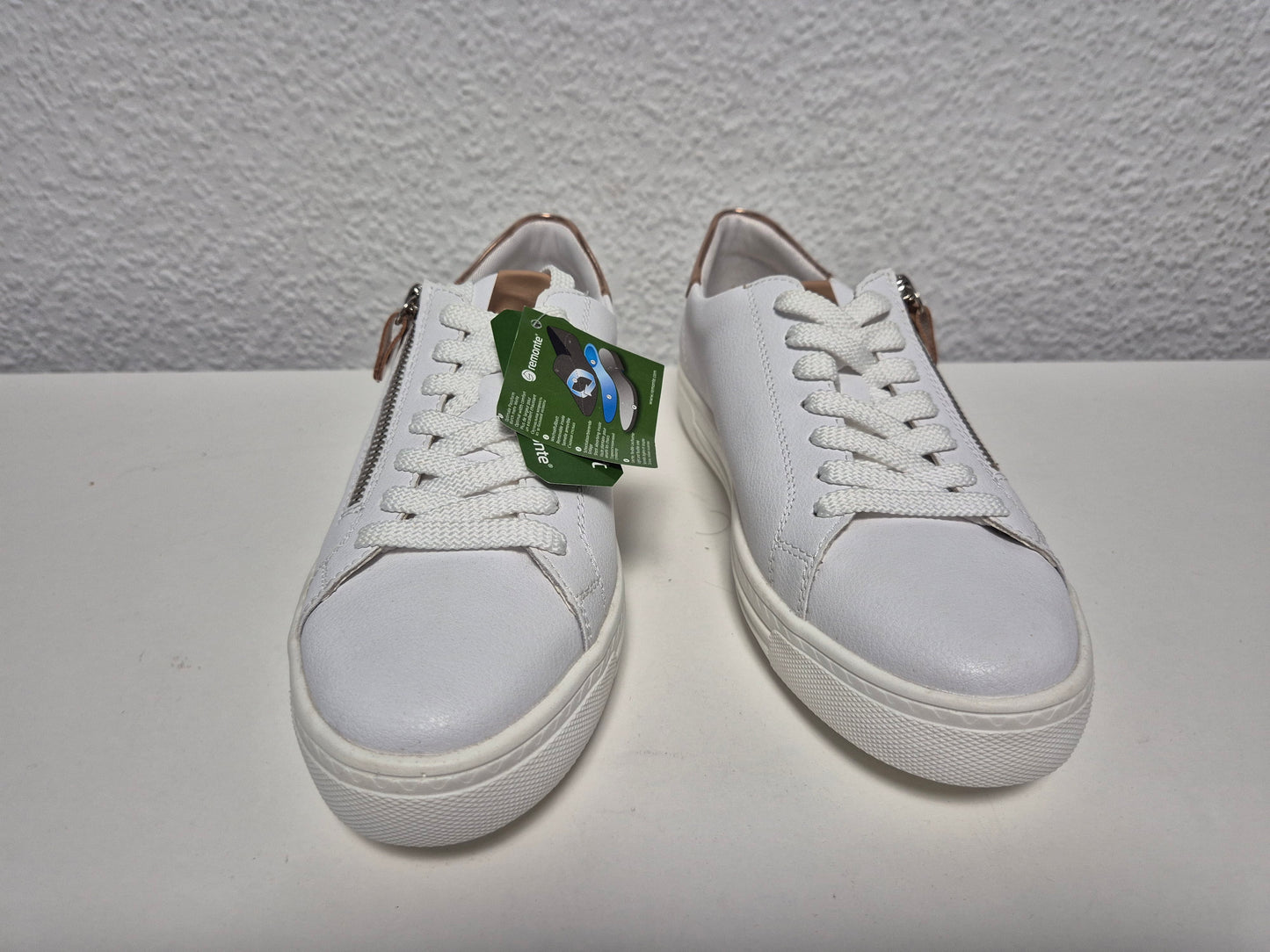 REMONTE Plateausneaker mit Soft-Foam Fußbett, weiß, Gr. 39