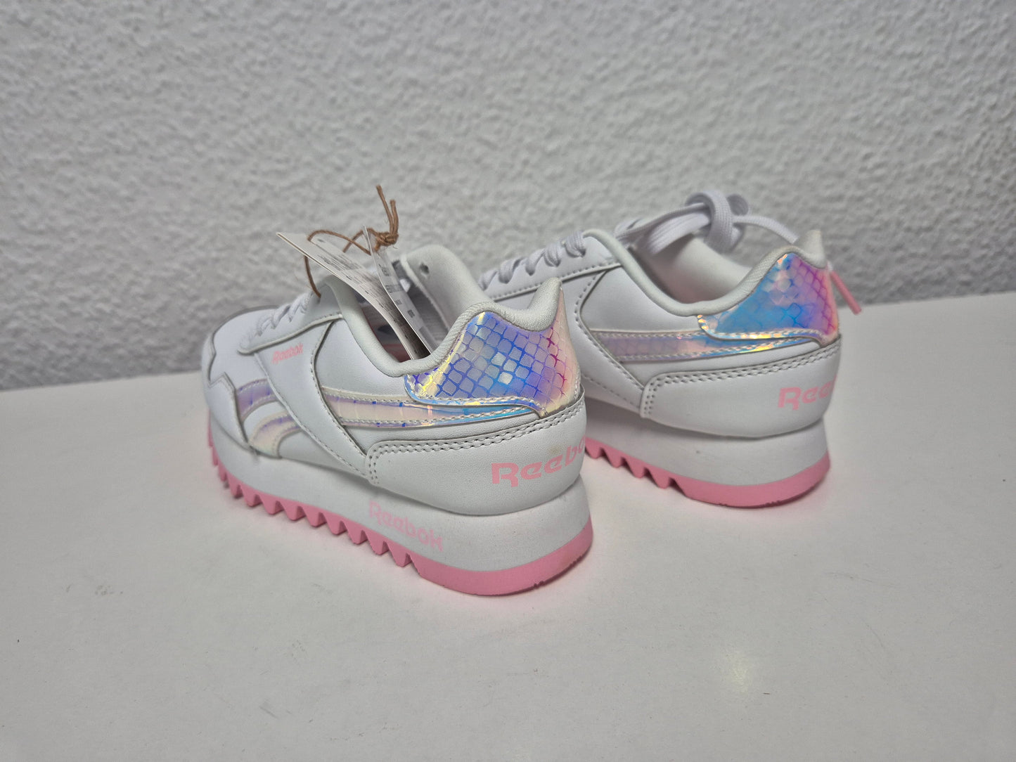 REEBOK Classic Royal CL Jog Platform Sneaker, weiß-rosa, Gr. 31