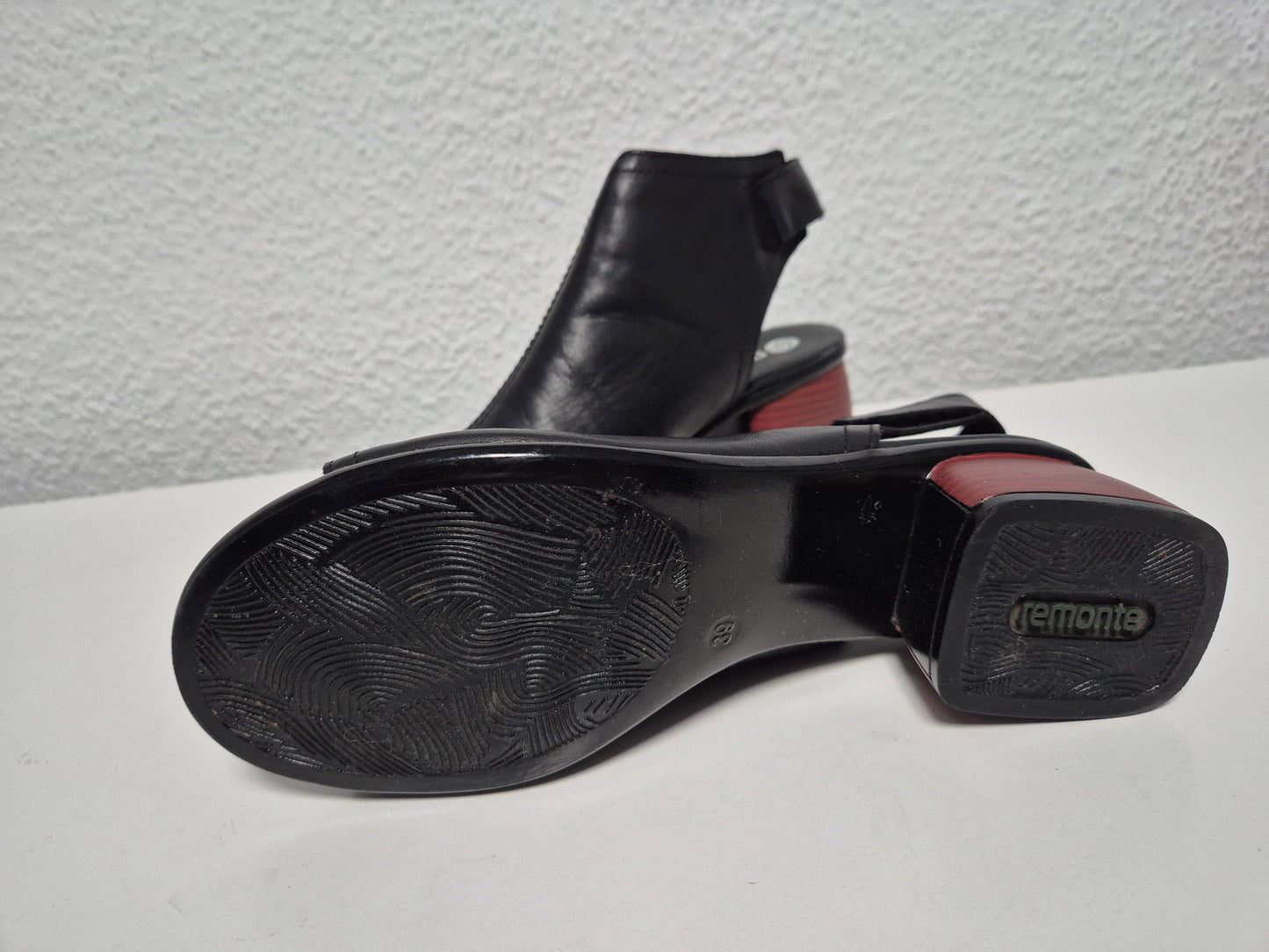 REMONTE Sandalette mit Blockabsatz, schwarz, Gr. 39
