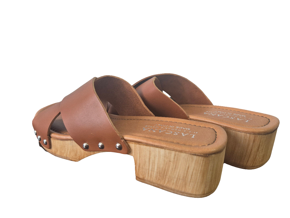 LASCANA Glogs mit Nieten Leder cognac Gr. 38