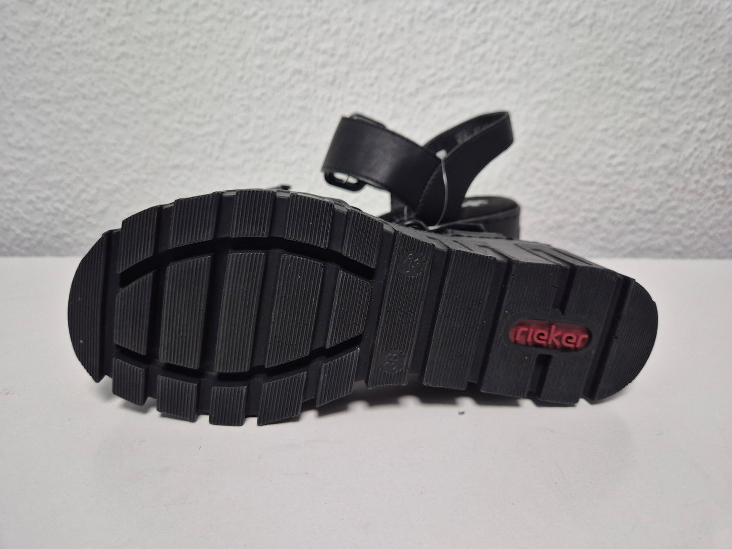 RIEKER Sandalette mit Keilabsatz, schwarz, Gr. 38