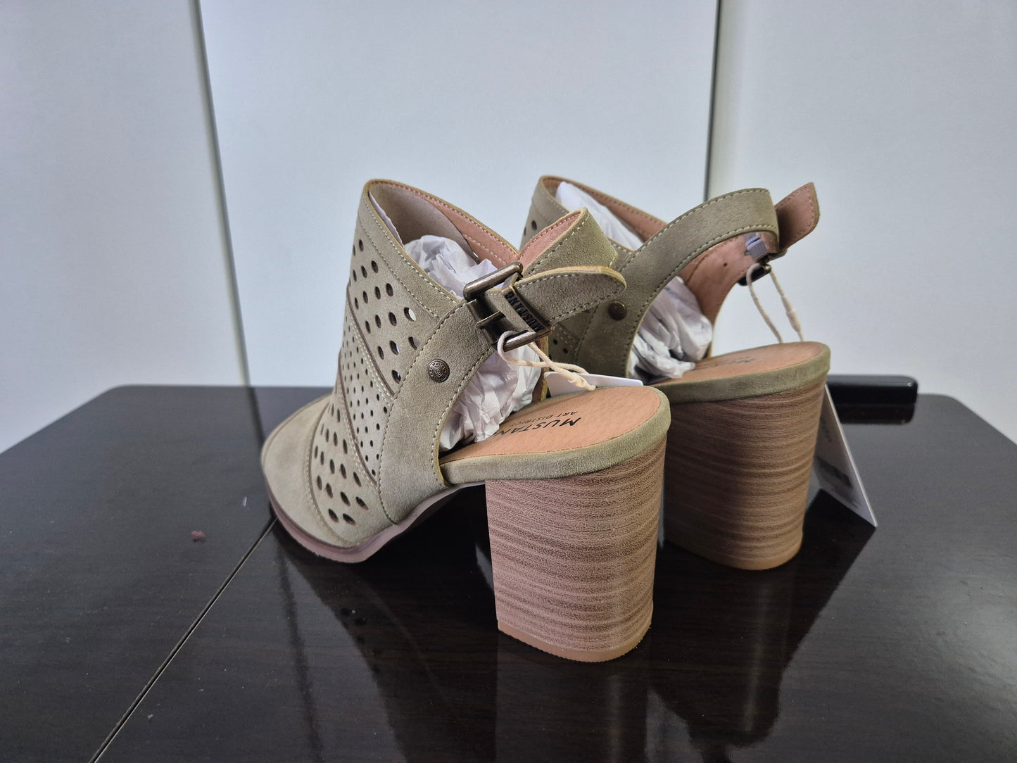 Mustang Sandalette beige Gr. 40
