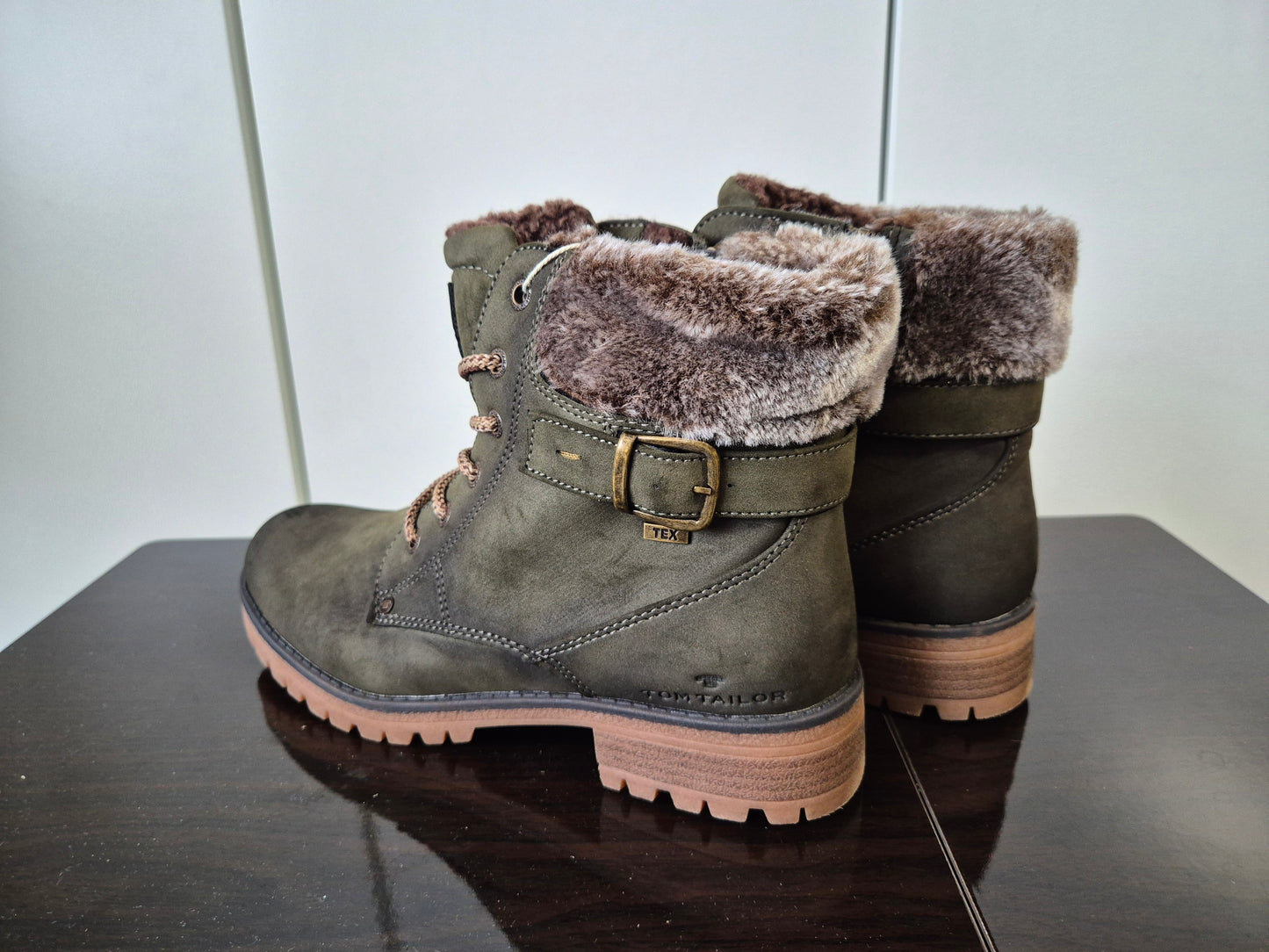 TOM TAILOR Boots mit modischer Zierschnalle khaki Gr. 42