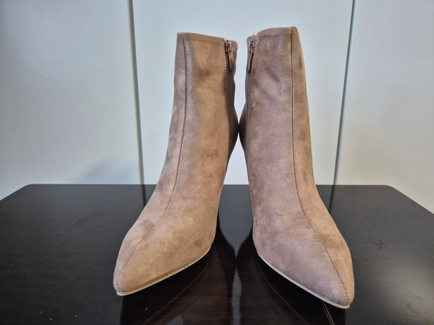 ANISTON SHOES Stiefelette Ankleboots in spitzer Form beige Gr. 41