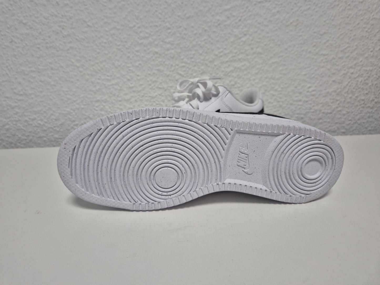 NIKE SPORTSWEAR W NIKE COURT VISION LO NN Sneaker Design, weiß, Gr. 40