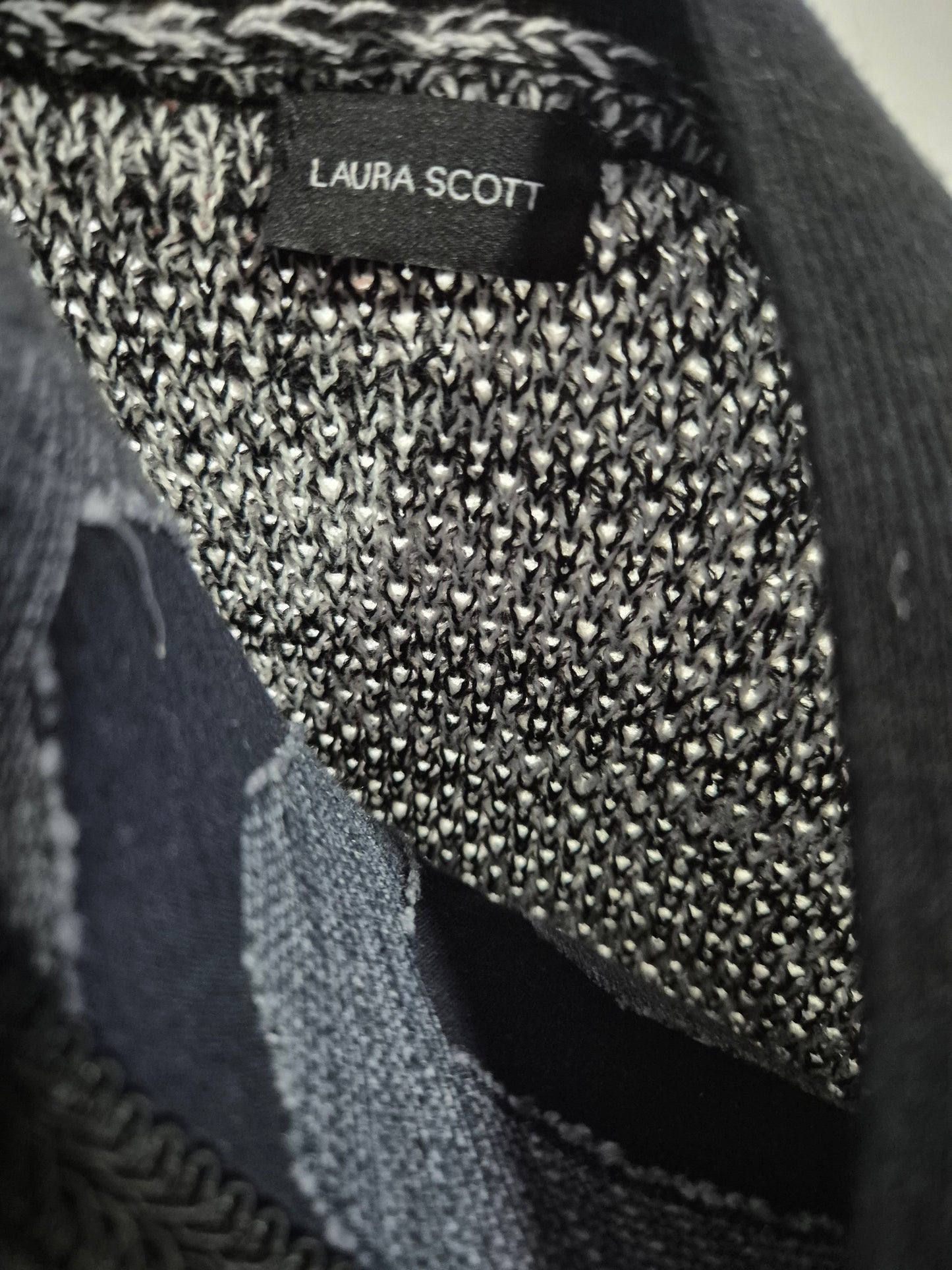 Laura Scott Strickjacke grau