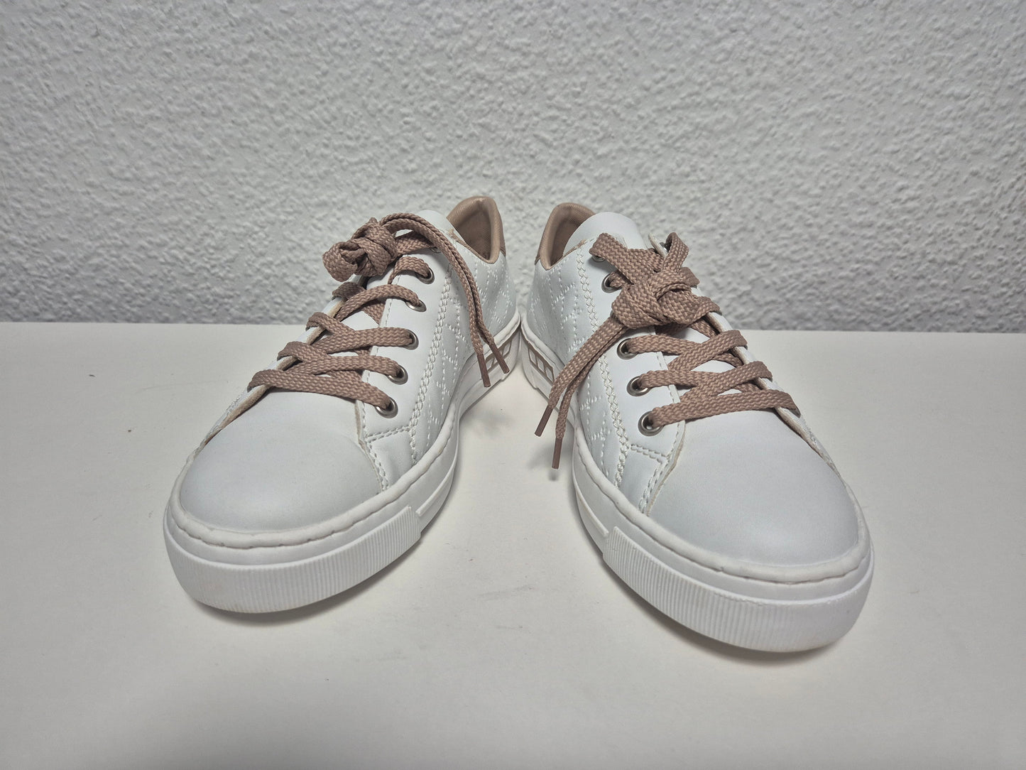 RIEKER Plateausneaker mit harmonischen Kontrastdetails weiß Gr. 40