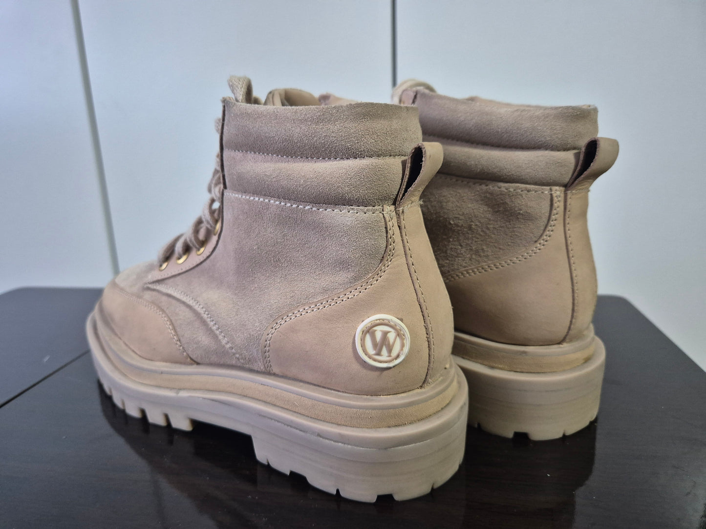Walk London Dana Combat Ankle Boots beige Gr. 36