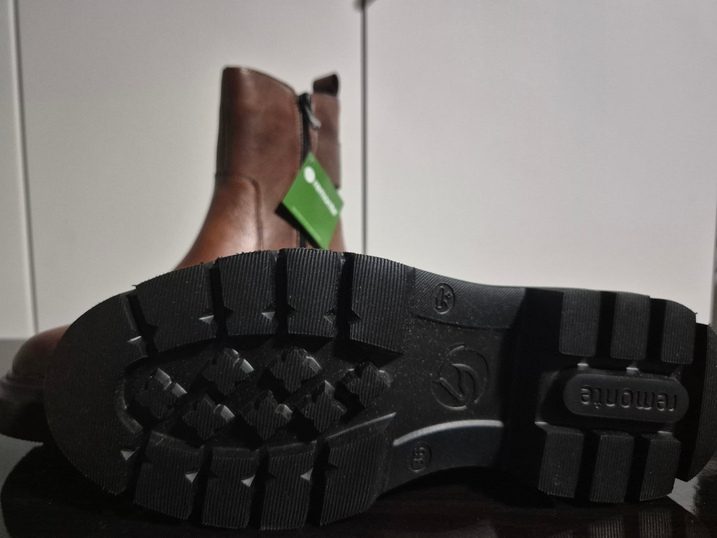 REMONTE Chelseaboots mit schöner Zierschnalle braun Gr. 36