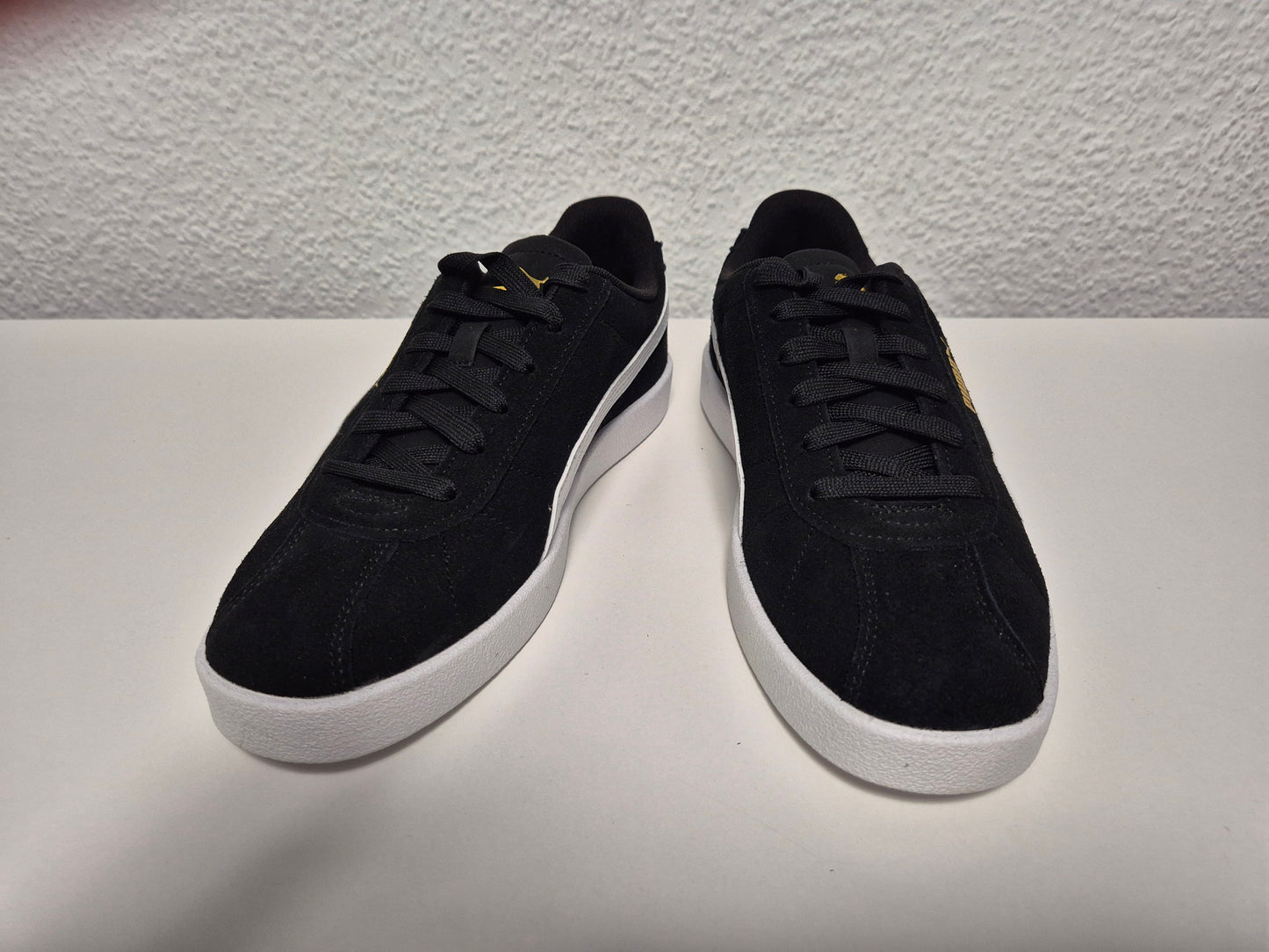 PUMA Club II Suede Sneaker schwarz Gr. 40
