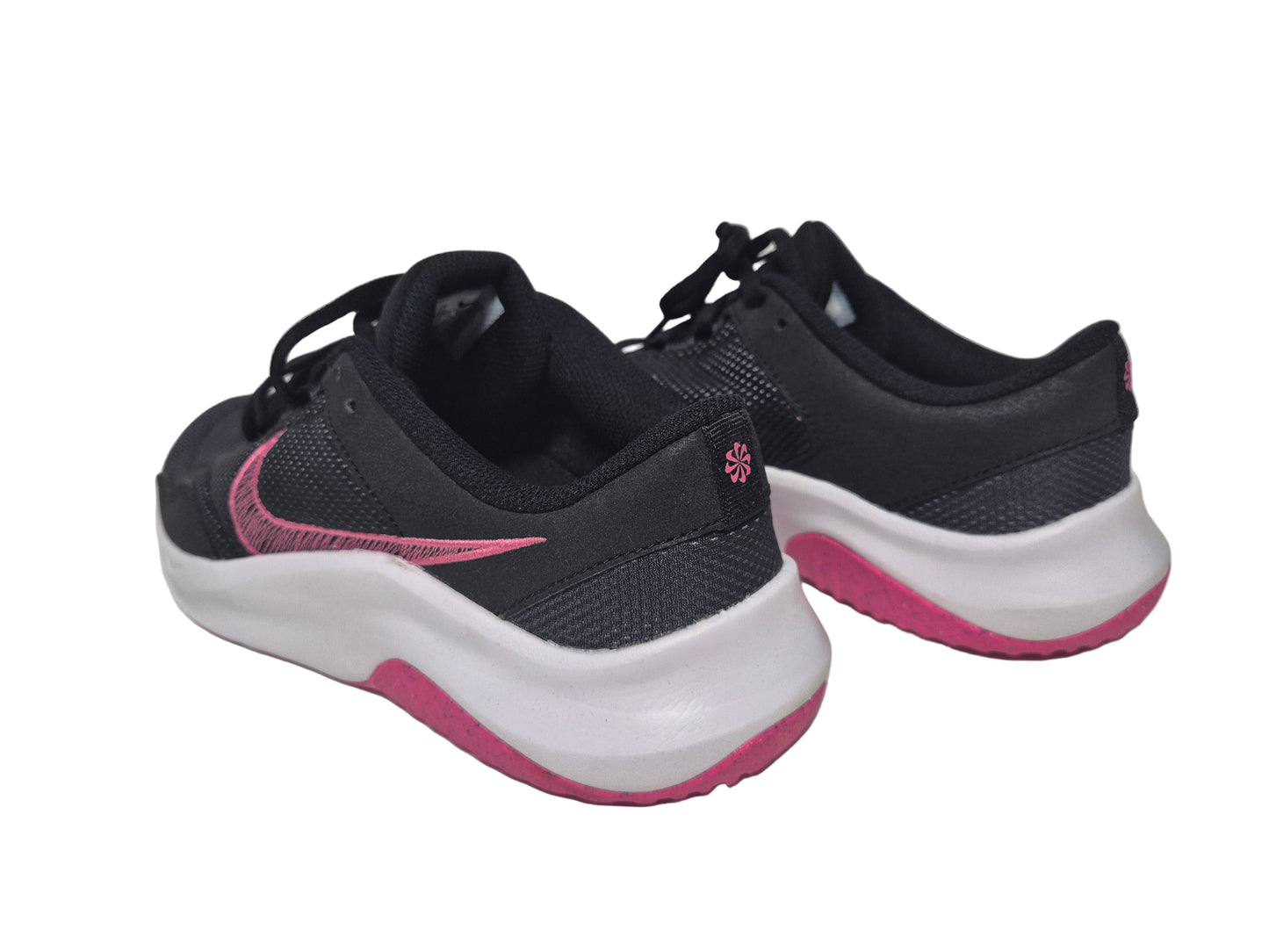 NIKE Legend Essential 3 Laufschuh, Sneaker, schwarz-rosa, Gr. 42