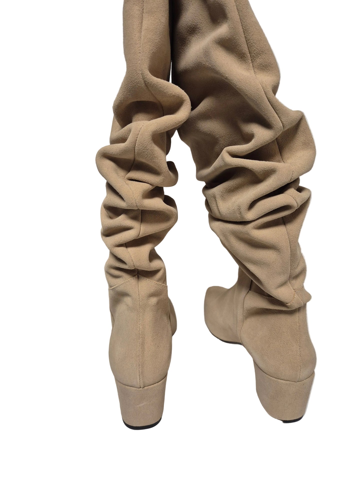 Heine Wadenhohe Stiefel aus Veloursleder, sand, Gr. 40