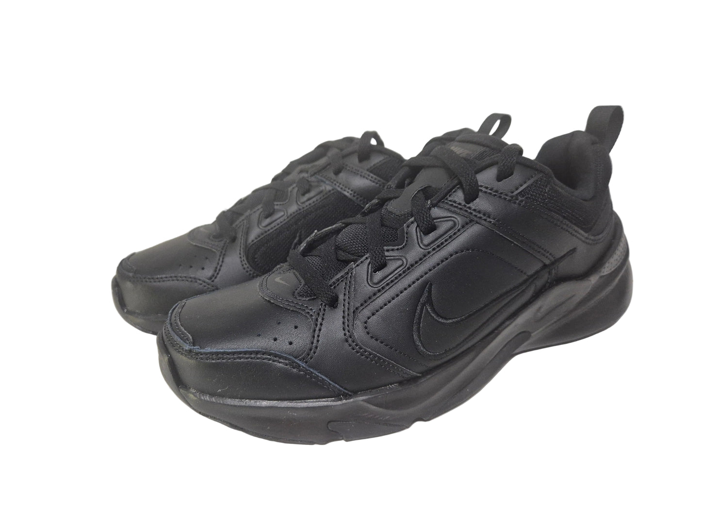 NEU! Nike Defy All Day Sneaker, schwarz, Gr. 42
