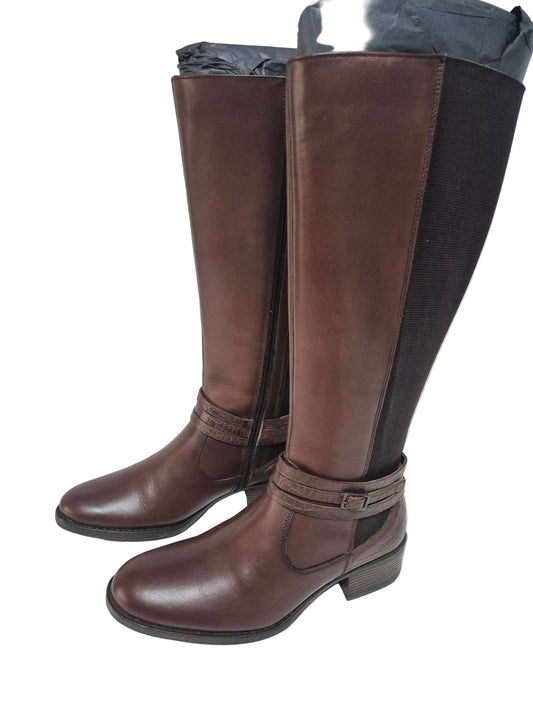 sheego Wadenhohe Weitschaftstiefel aus Leder, braun, Gr. 37 XL