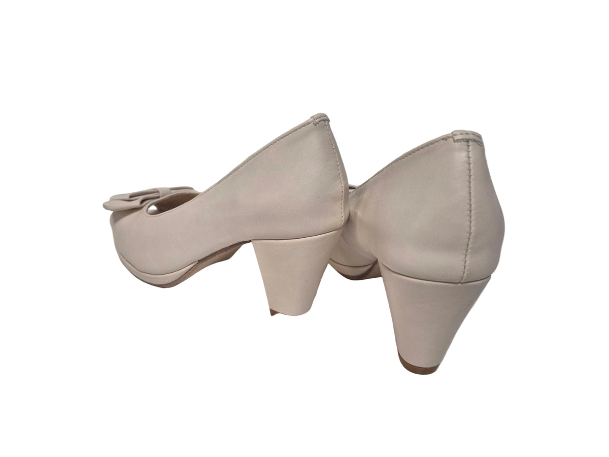 Andrea Conti Peeptoe Pumps, creme, Gr. 36