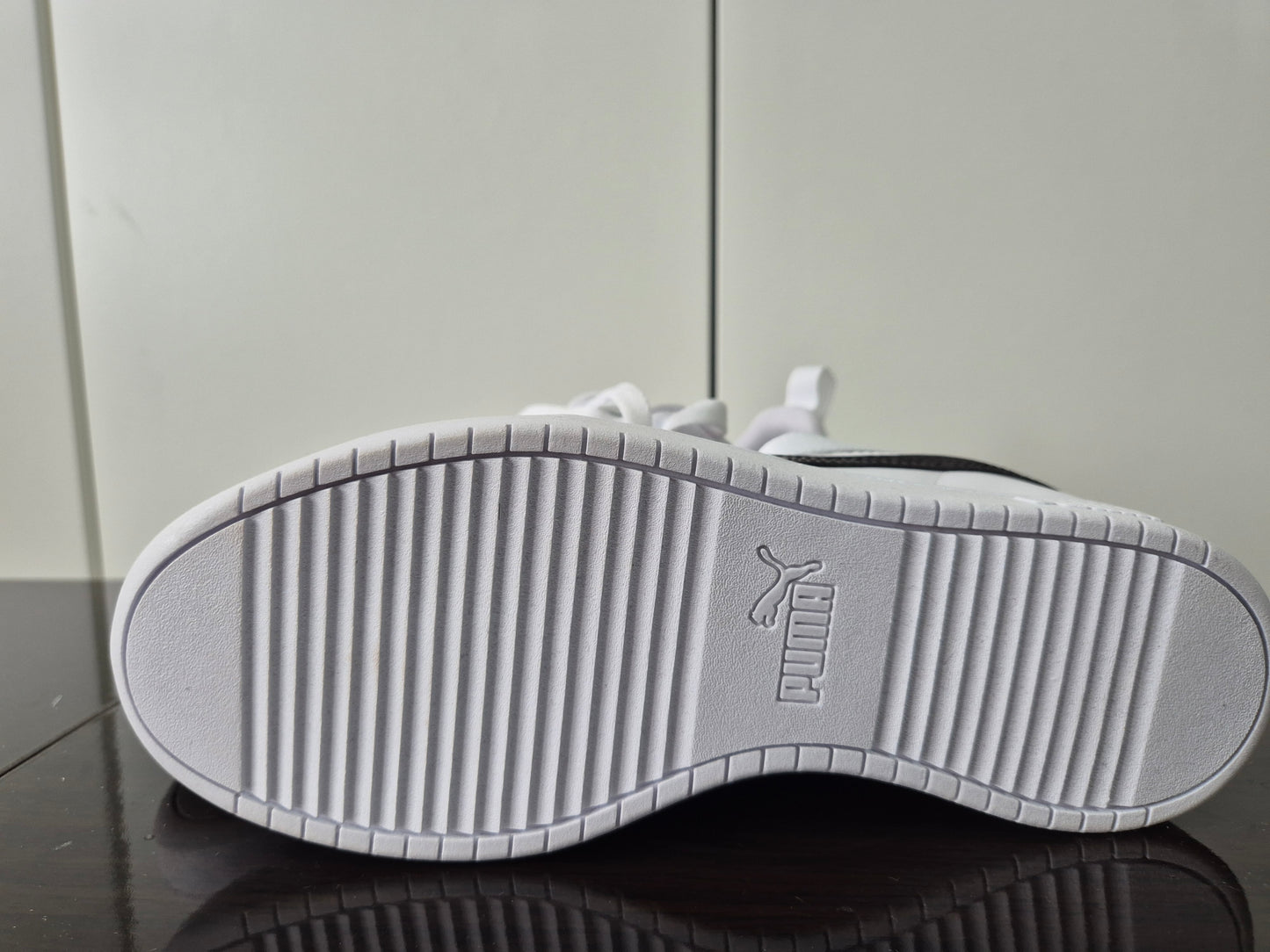 PUMA Rickie Sneaker Uni weiß-schwarz Gr. 39