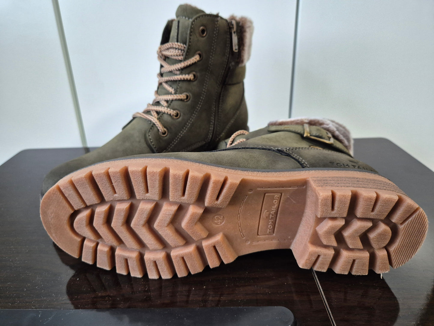 TOM TAILOR Boots mit modischer Zierschnalle khaki Gr. 42