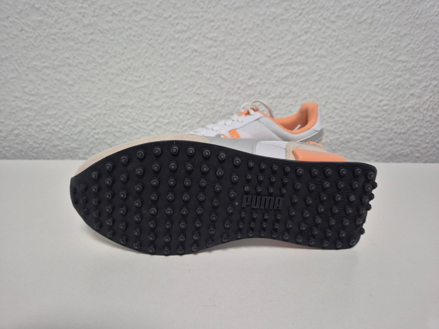 PUMA Future Rider Play On Sneaker weiß-grau-orange Gr. 37